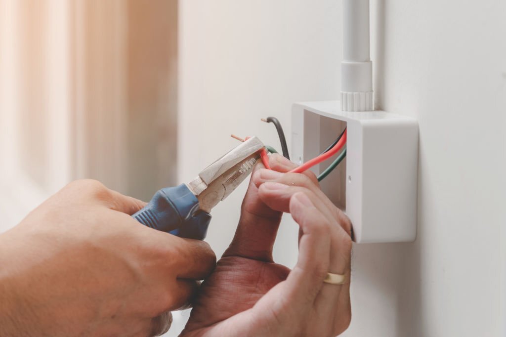 Signs That Show Your Home Needs an Electrical Repair